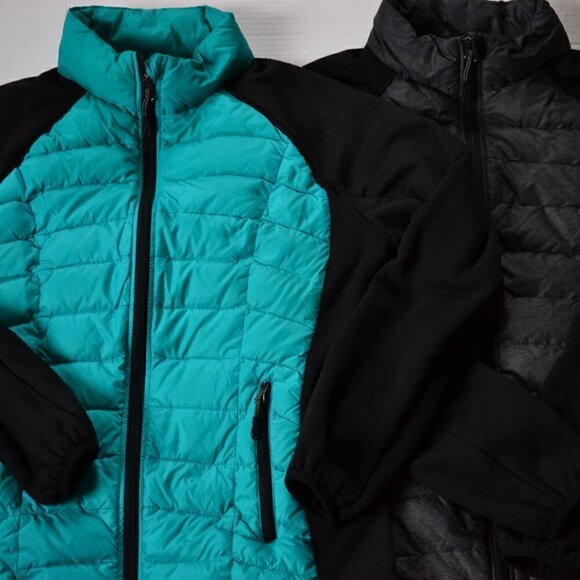 Pair of Puffer Jackets - Picture 2 of 11